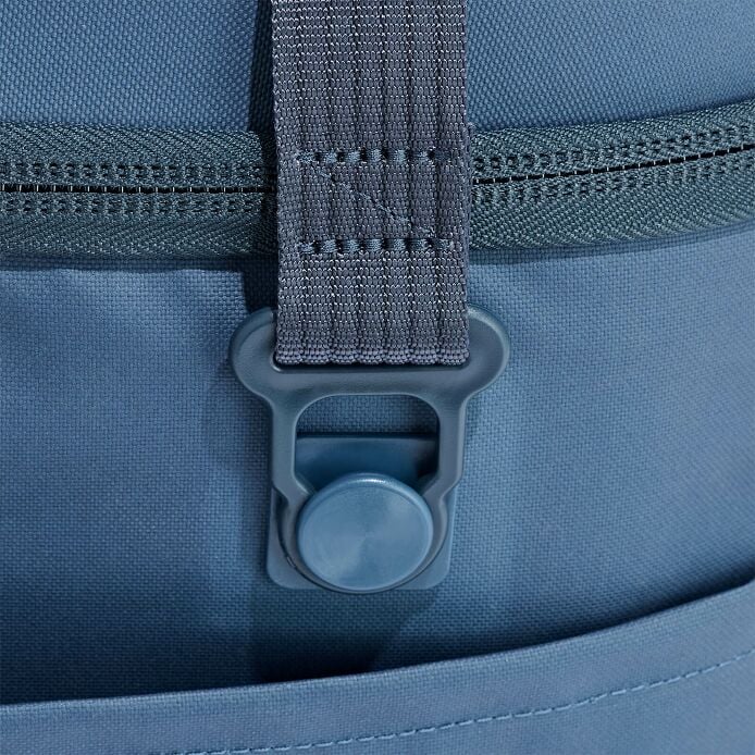 carryouttm-soft-cooler-30-l-f0 250815_hydro_cooler_details_14854_2_5.jpg
