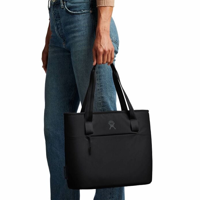 8-l-insulated-lunch-tote-t0 8l-tote-black-hb.jpg