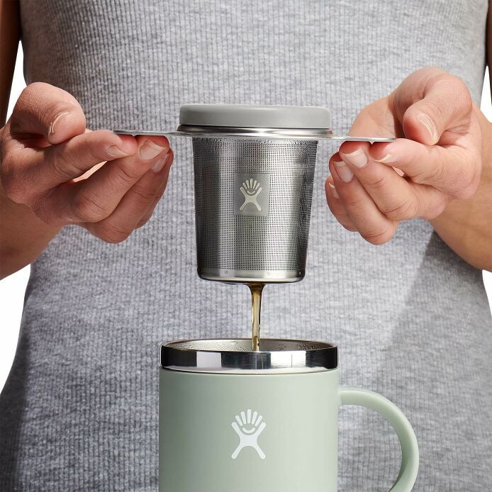 tea-infuser-y7 drif035-tea-infuser-birch-hb-pour_1.jpg
