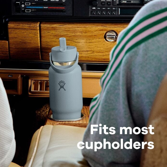 32-oz-travel-bottle-with-flex-straw-cap-e4 hf_s26_wtcfs_apdp_06_8.jpg