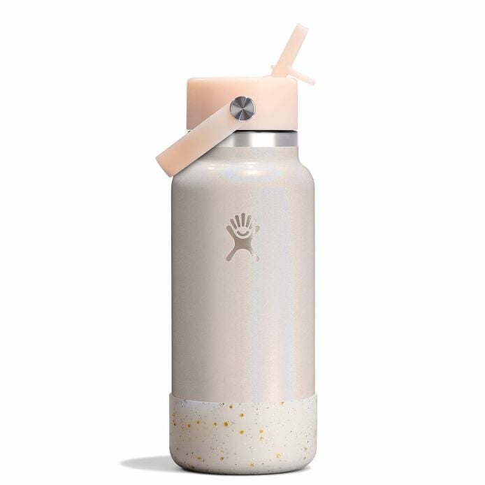 medium-boot-a8 le-f25w32-g-32-oz-wide-flex-straw-cap-glimmer-cream-straight-withboot_1_1_1.jpg