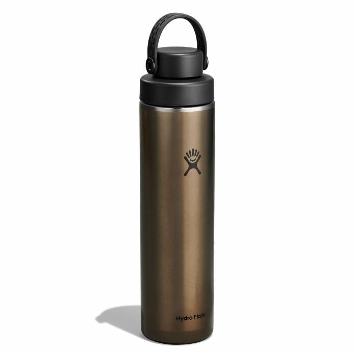24-oz-lightweight-chug-cap-bottle-f2 lw24lwfcc080-24-oz-lightweight-chug-cap-bottle-wide-mouth-obsidian-angled.jpg